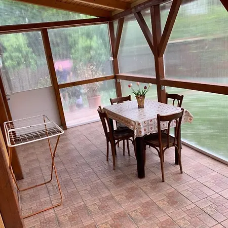 Eoetvoes Vendeghaz * Хайдусобосло