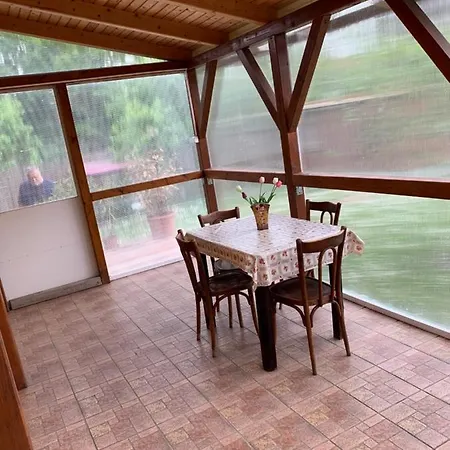 Дом отдыха Eoetvoes Vendeghaz *