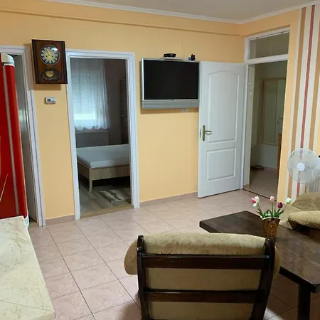 Eoetvoes Vendeghaz *